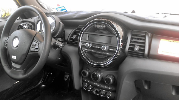 O interior do Mini já não é mais o mesmo